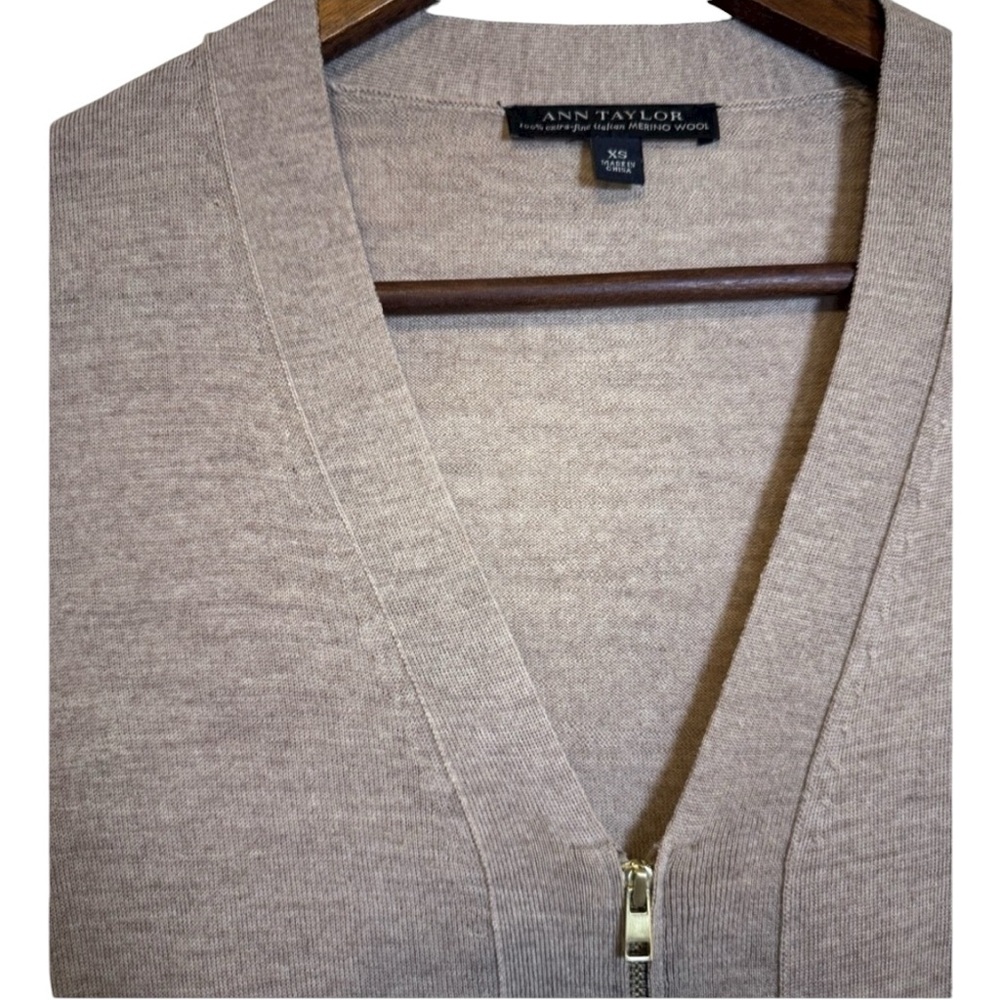 Ann Taylor Long Sleeve Beige Sweater w/ Gold Zip Up and Pocket Details 100% Wool - Picture 3 of 16